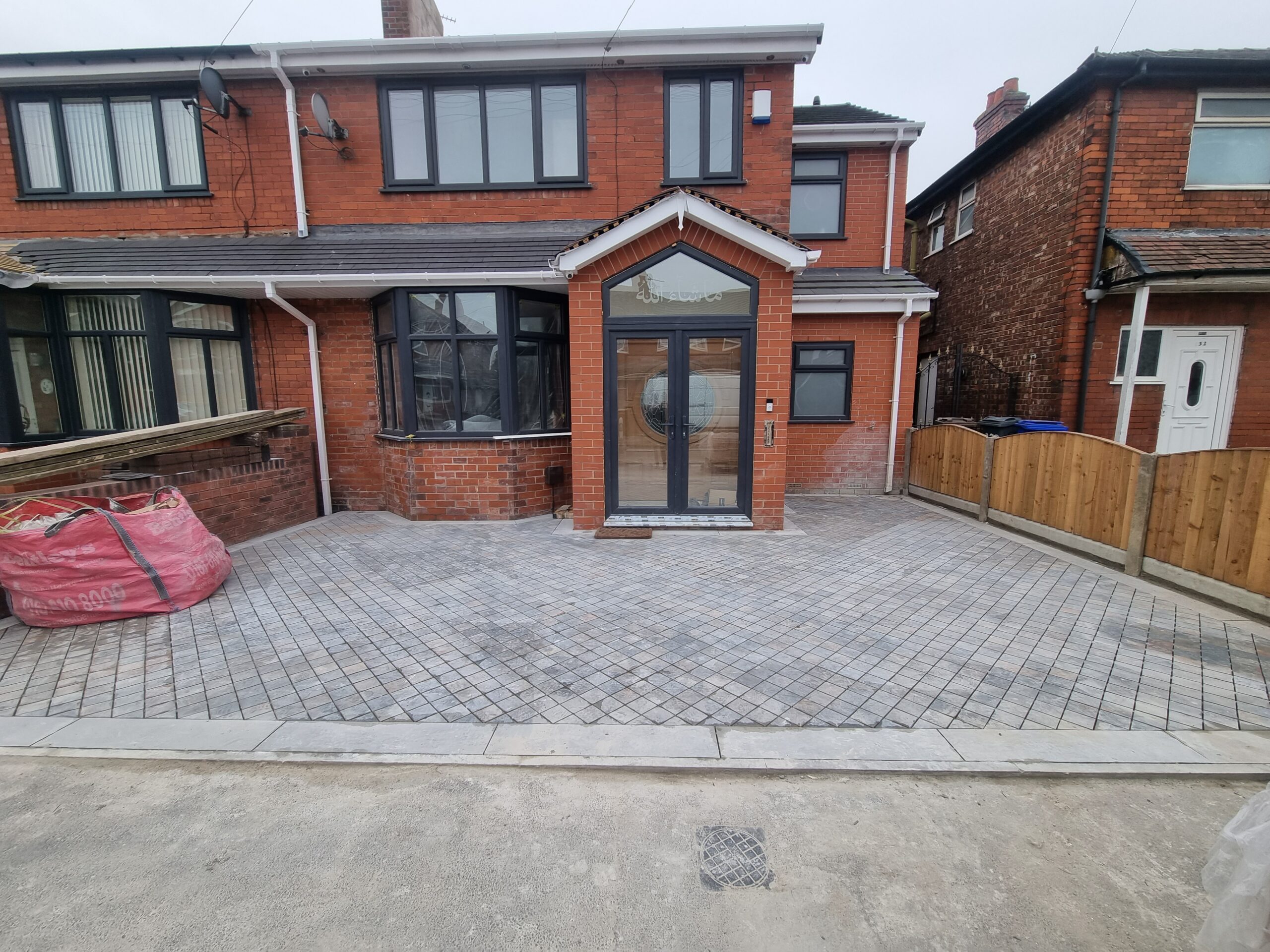 Completed driveway and front entrance thumbnail