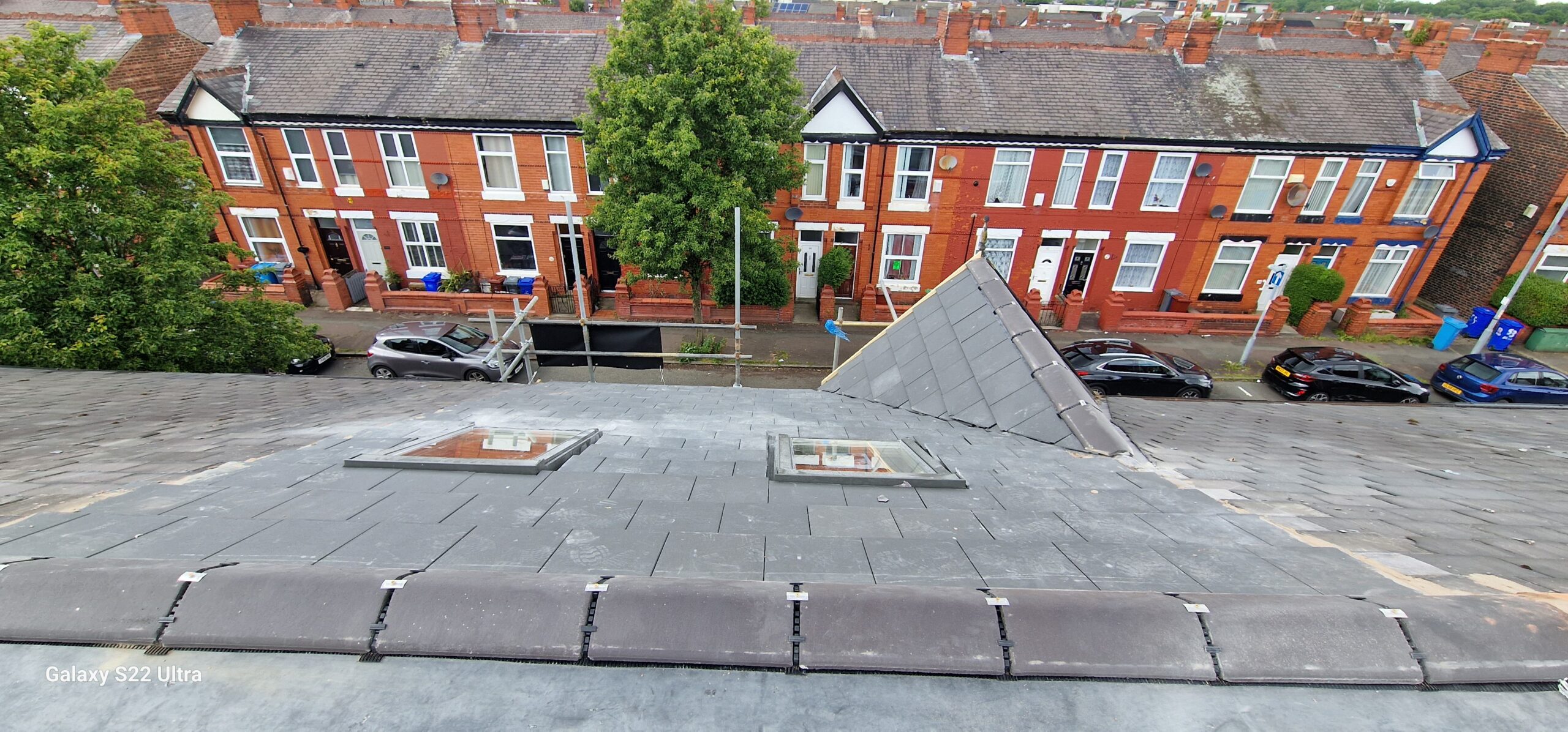 Roof window and flat roof area thumbnail