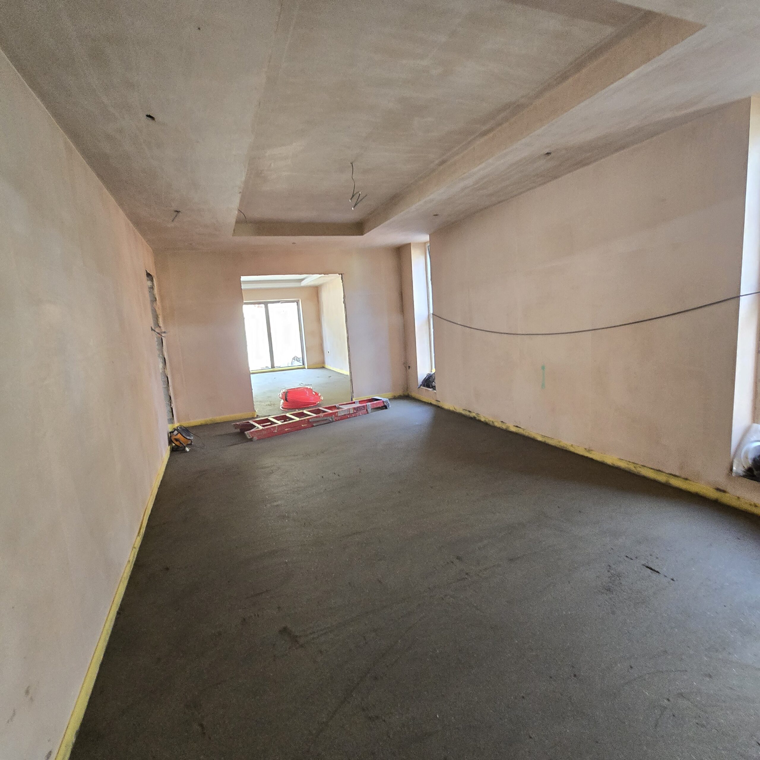Large room screeded floor thumbnail