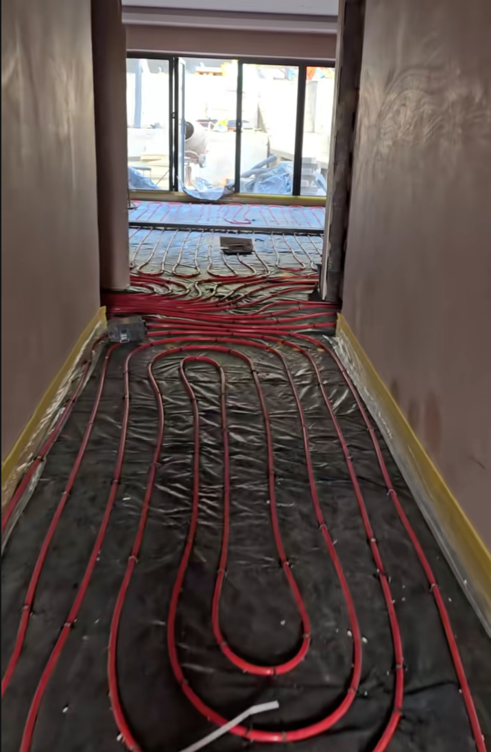 Underfloor heating system installation